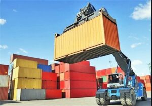 درآمد گمرکات اصفهان ۵۳ درصد افزایش یافت