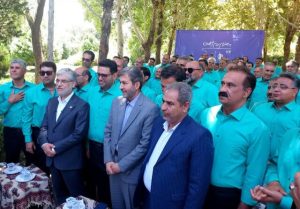 آیین رونمایی از ۱۳۰ دستگاه تاکسی پاک و برقی حمل‌ونقل عمومی شهر اصفهان