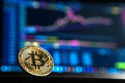قیمت بیت‌کوین تکان خورد