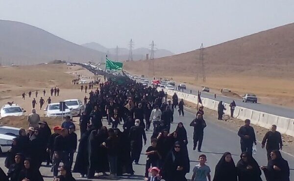 مشارکت ۱۱۳ هزار نفری مردم بام ایران در پیاده‌روی جاماندگان اربعین