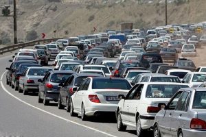 تداوم ترافیک فوق سنگین در جاده چالوس