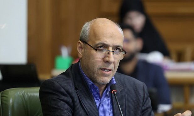 سرویس مدرسه دانش آموزان استثنایی رایگان است رانندگان تمامی آموزش‌های لازم را دیده‌اند