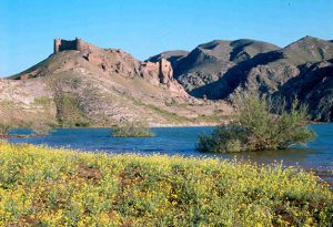 مرمت و احیای دیوار تدافعی دژ تاریخی سمیران