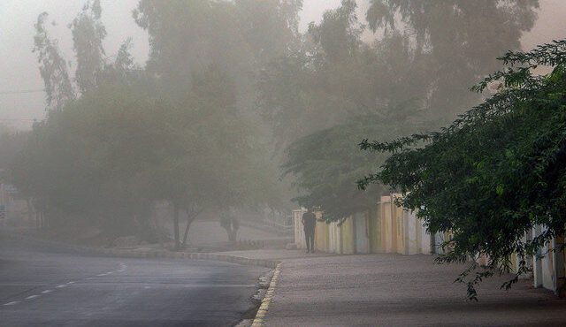 وزش باد و گردوخاک در انتظار تهران