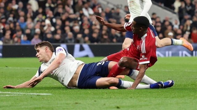 مصدومیت نگران‌کننده ایساک پس از گلزنی احتمال پارگی رباط صلیبی و دوری ۹ ماهه