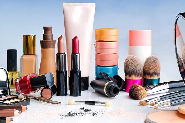 کشف ۸ میلیارد ریال لوازم آرایشی قاچاق در شاهرود